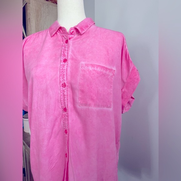 Velvet Heart
Short Sleeve Blouse Pink Size M - Picture 2 of 7